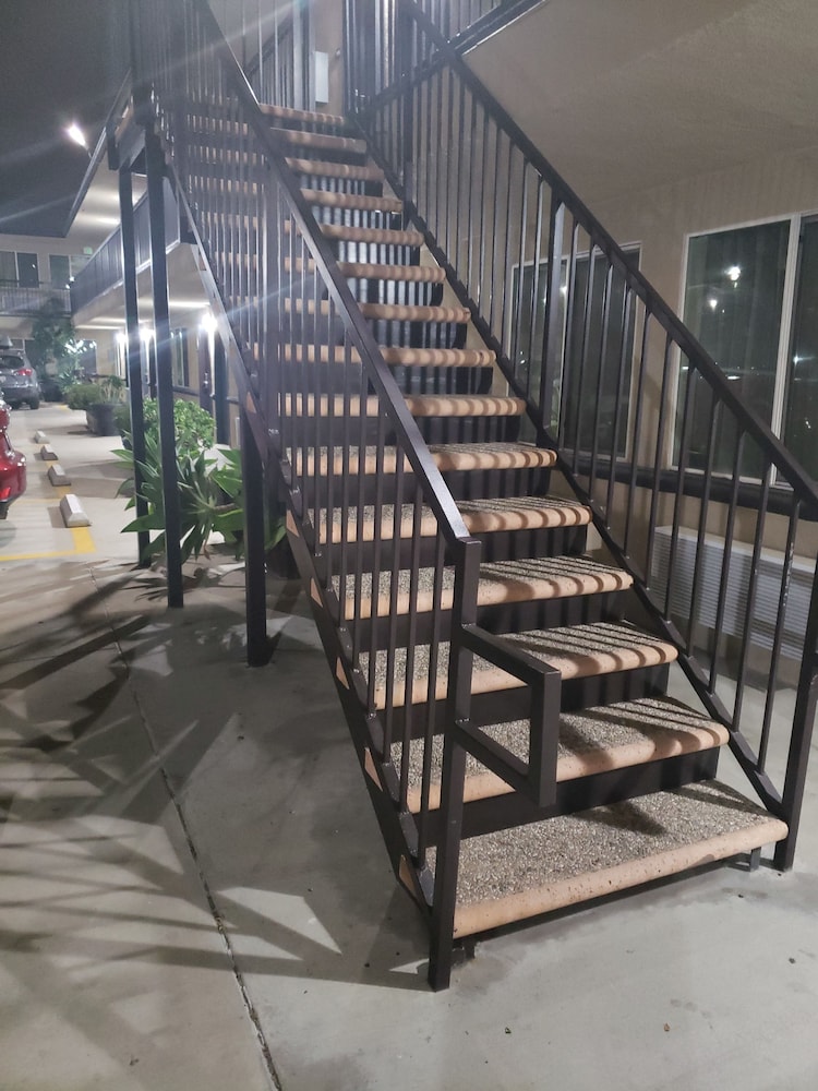 Portofino Inn Burbank 31/42