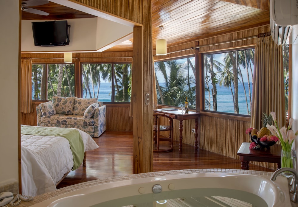 Tango Mar Beachfront Boutique Hotel and Villas 23/49