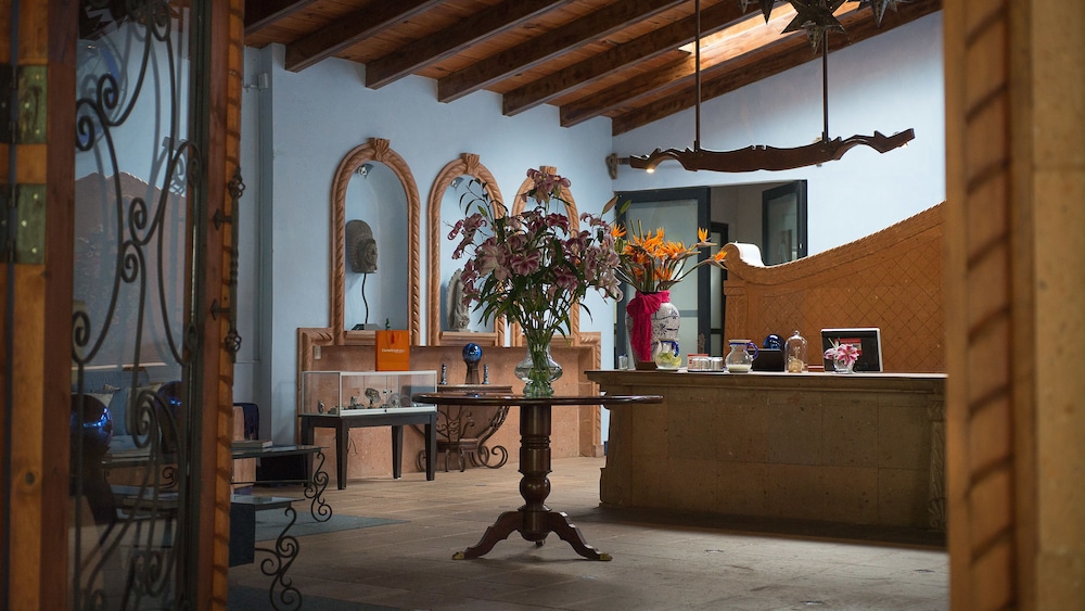 El Rebozo Hotel 54/66