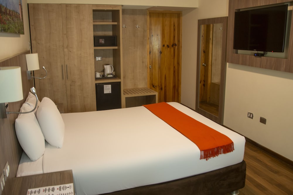 CASA ANDINA STANDARD CHINCHA 35/69