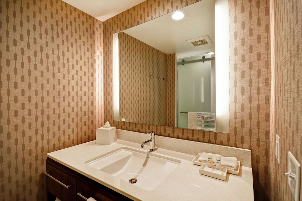 Home2 Suites by Hilton Victorville, CA 20/44
