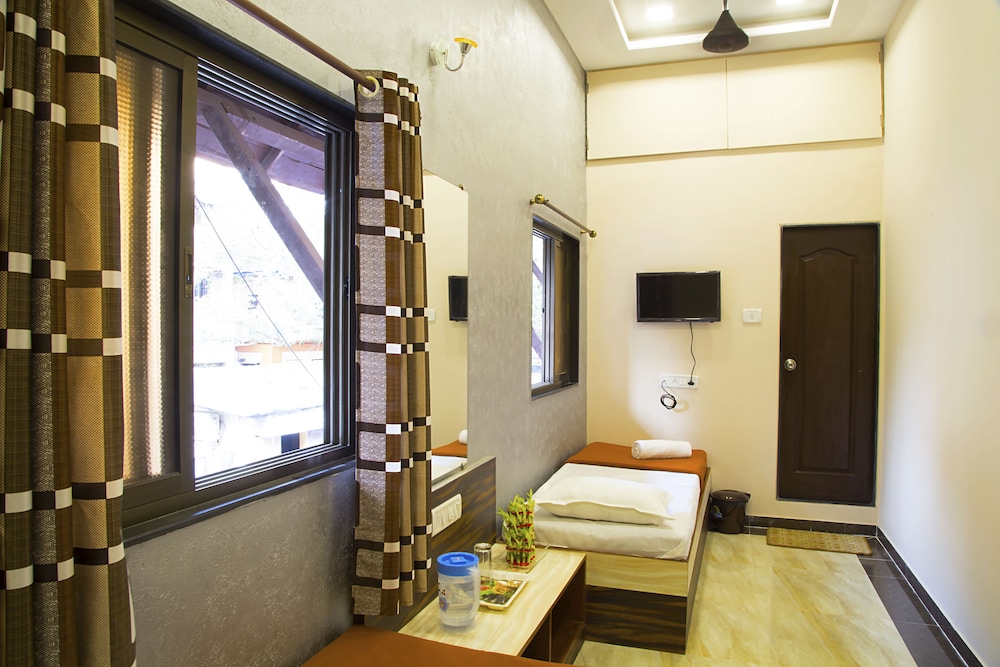 Welcome Guest House 40/42