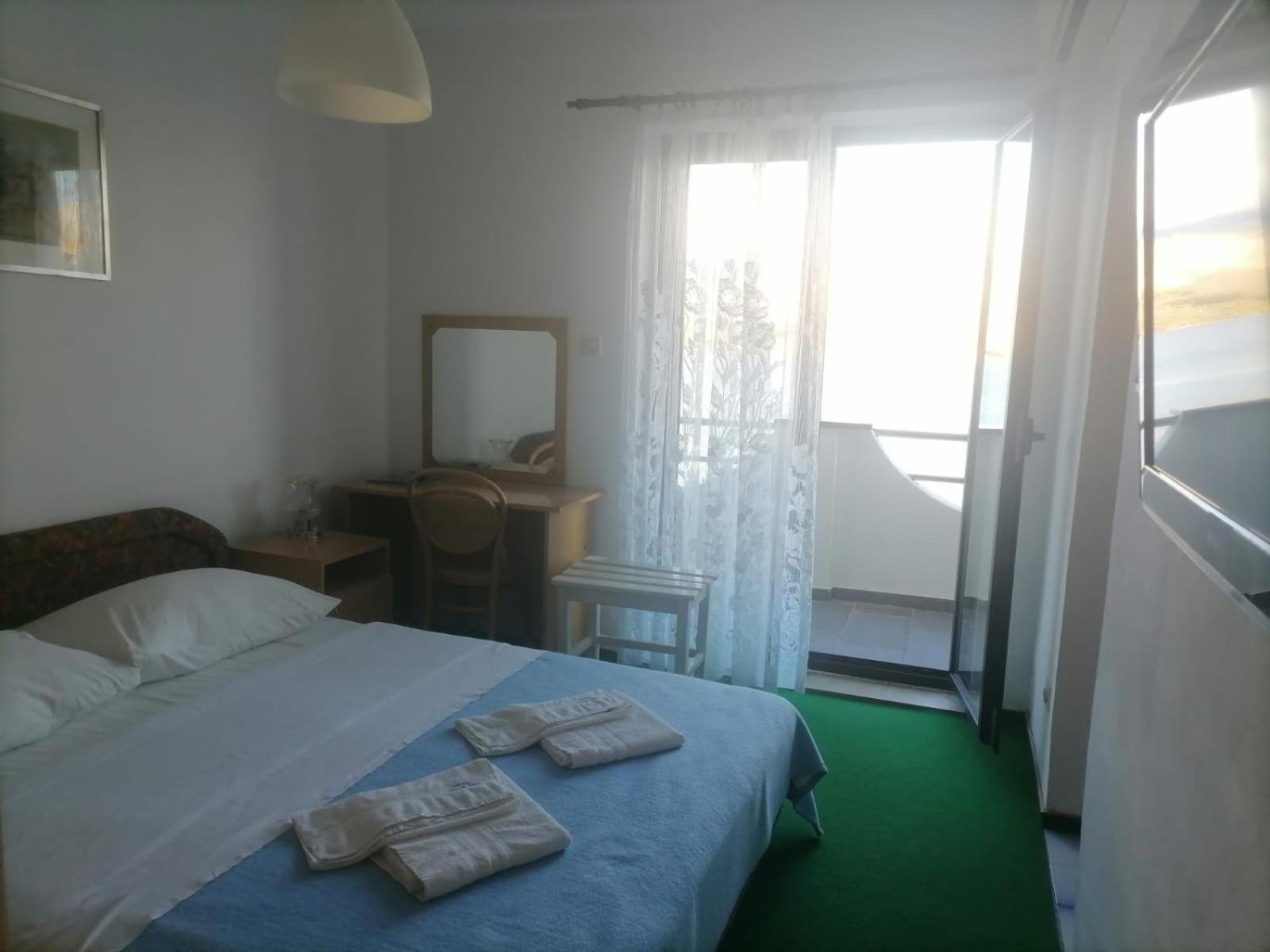 Biser Hotel 20/55