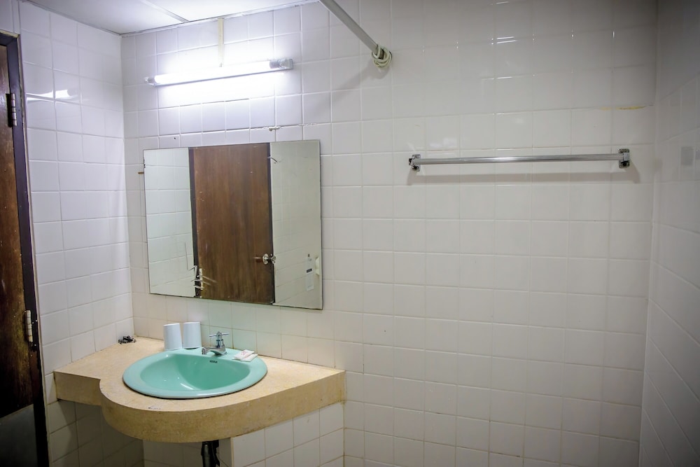 Lukmuang 2 Hotel 50/51