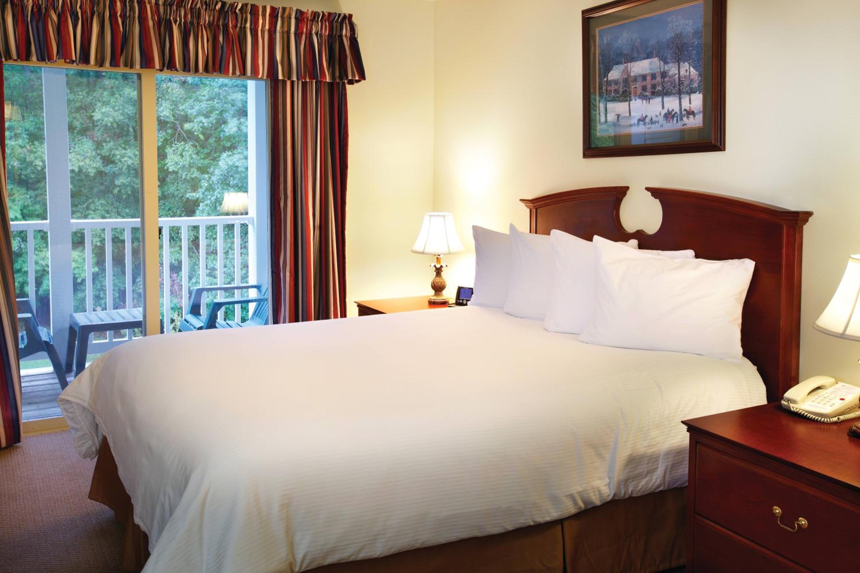 1 BEDROOM, DELUXE