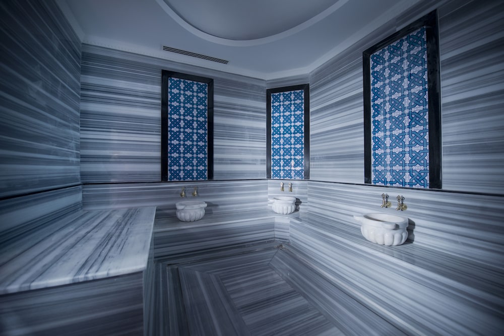 Prime Boutique Hotel 32/65