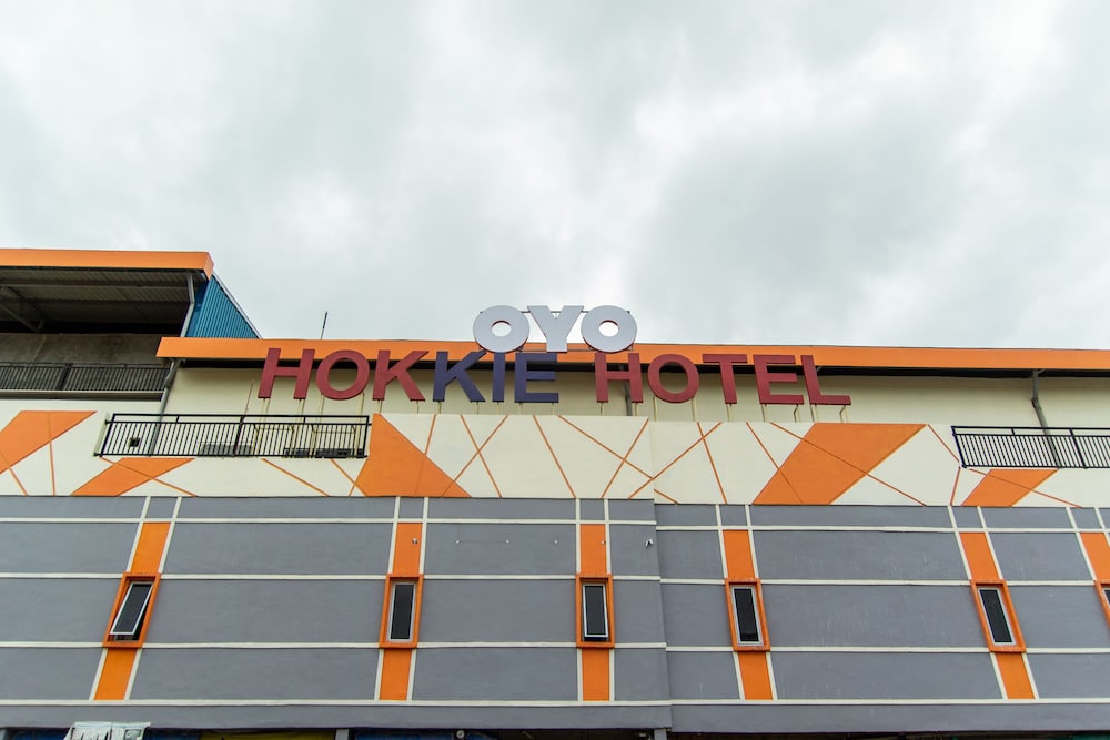 Hokkie Hotel 2/30