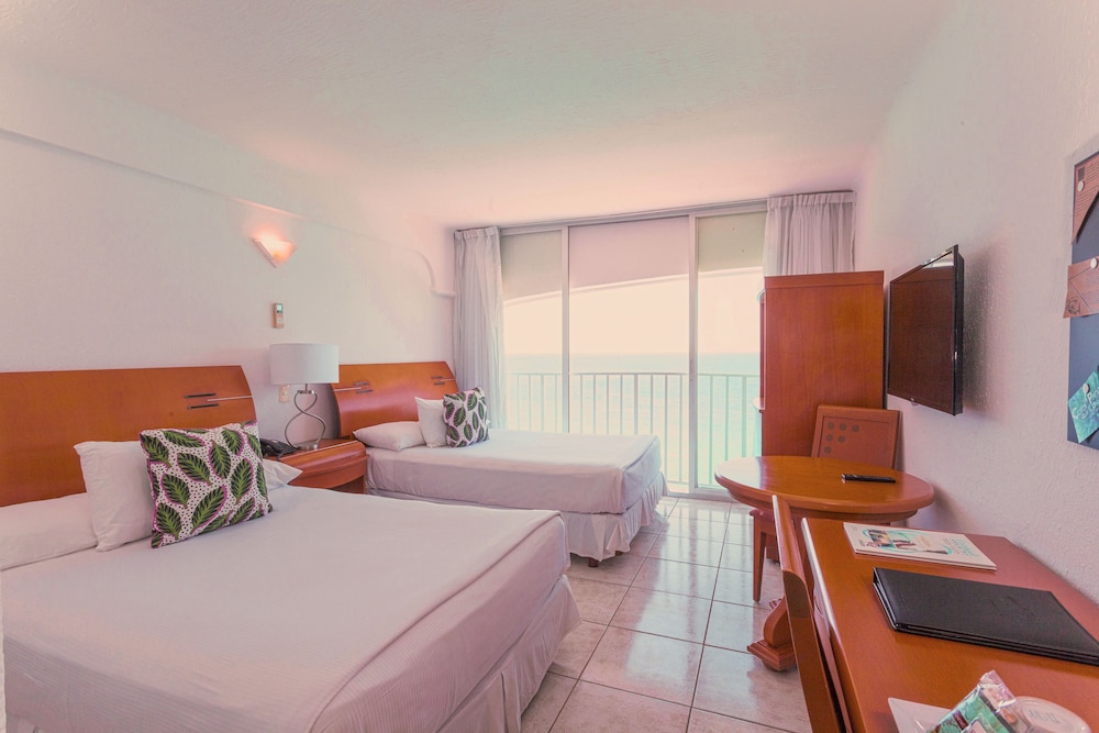Coral Princess Hotel & Dive Resort 24/78