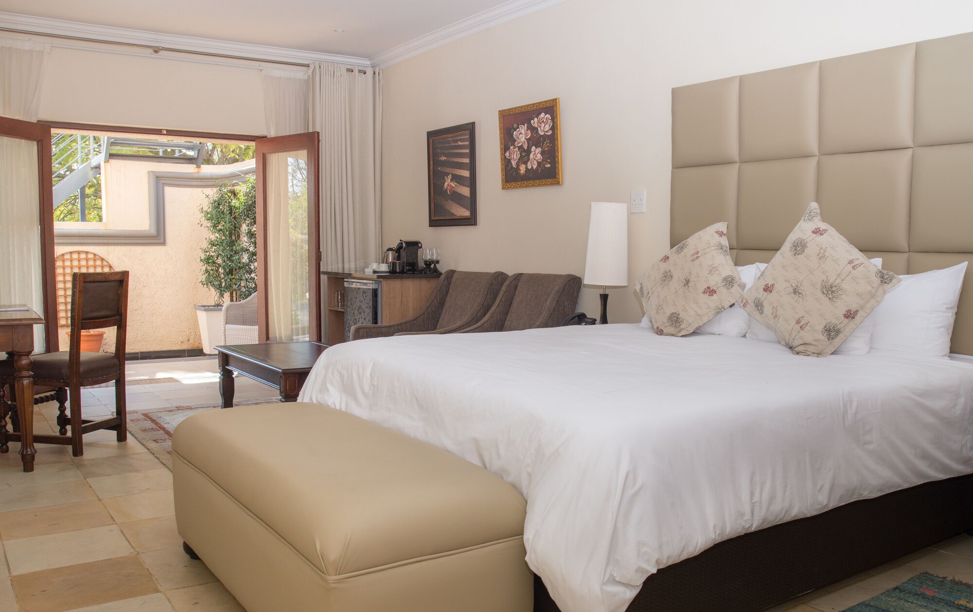 STANDARD, KING BED, GROUND FLOOR