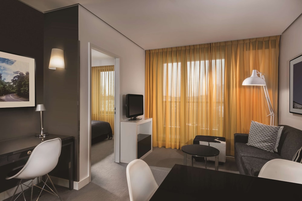Adina Apartment Hotel Berlin Hackescher Markt 63/65