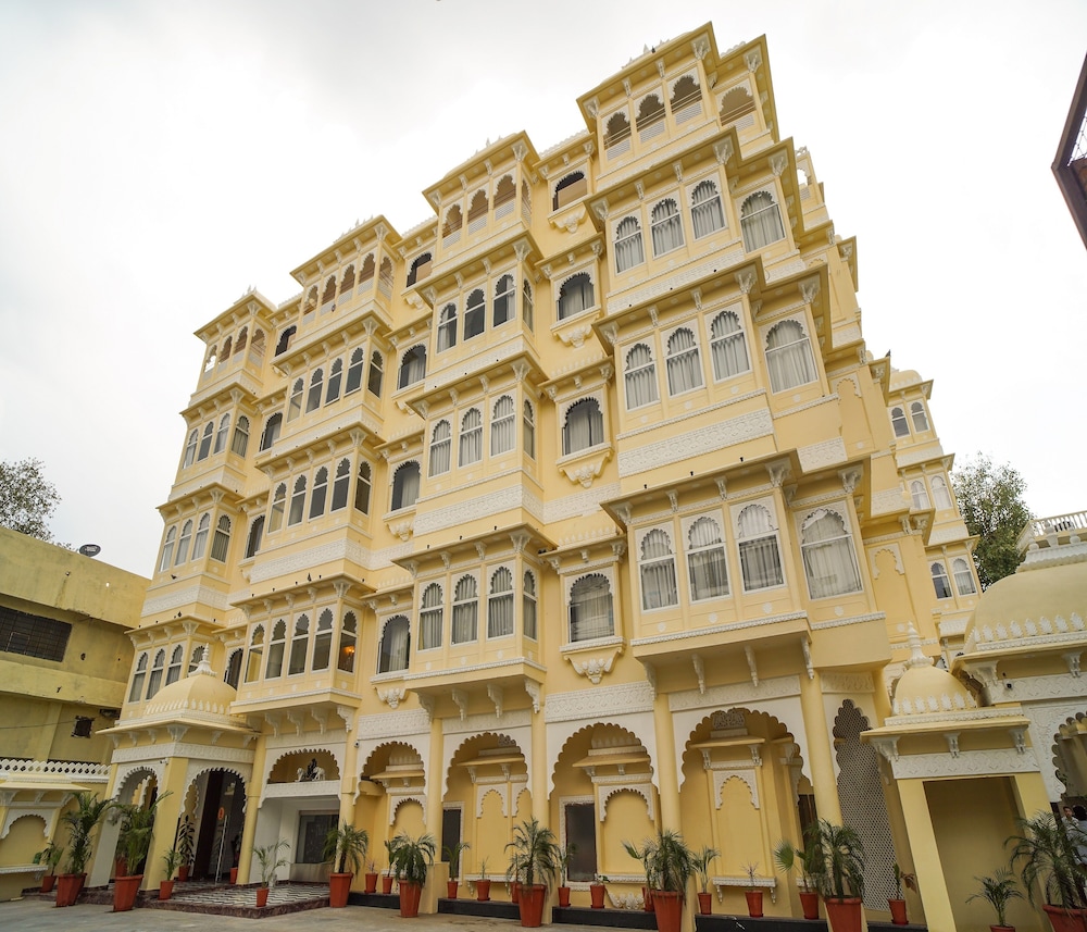 The Amar Mahal photo2