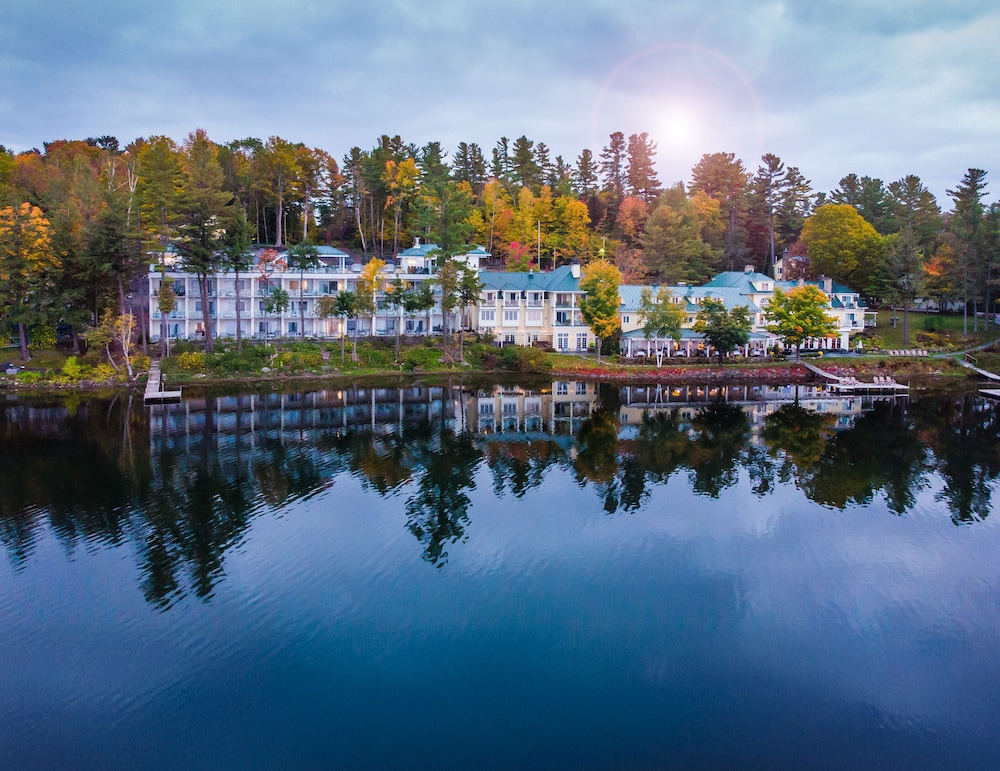Ripplecove Hotel & Spa 68/71