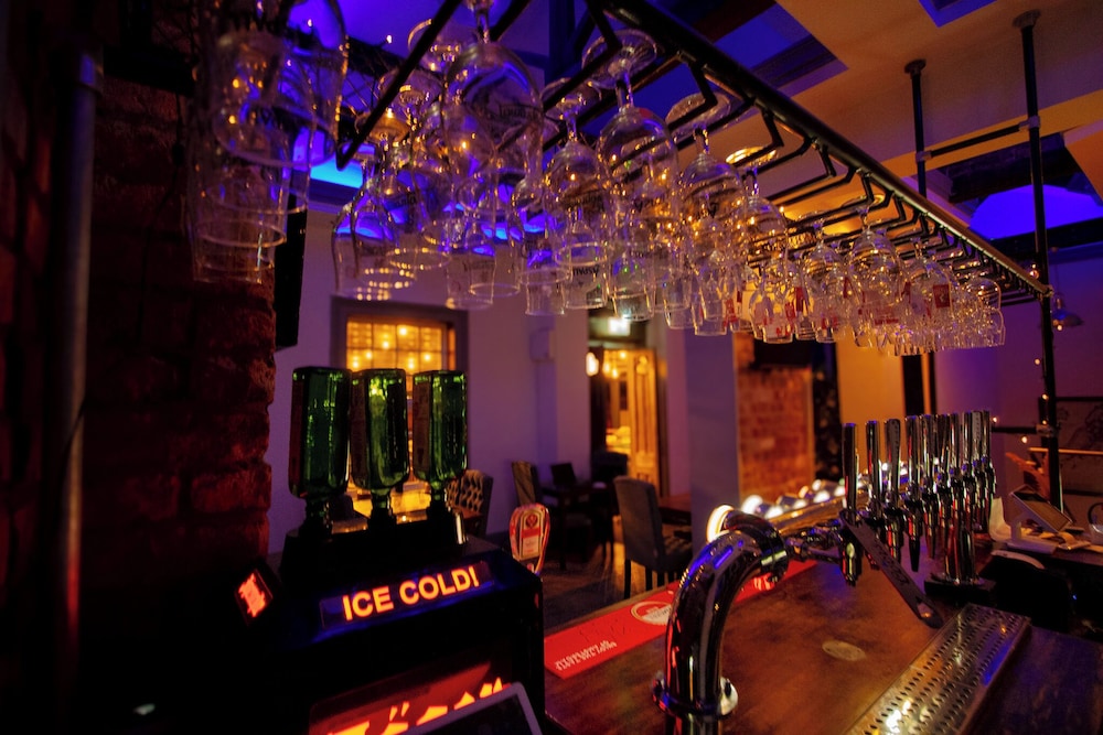 The George Wright Boutique Hotel, Bar & Restaurant 1/44