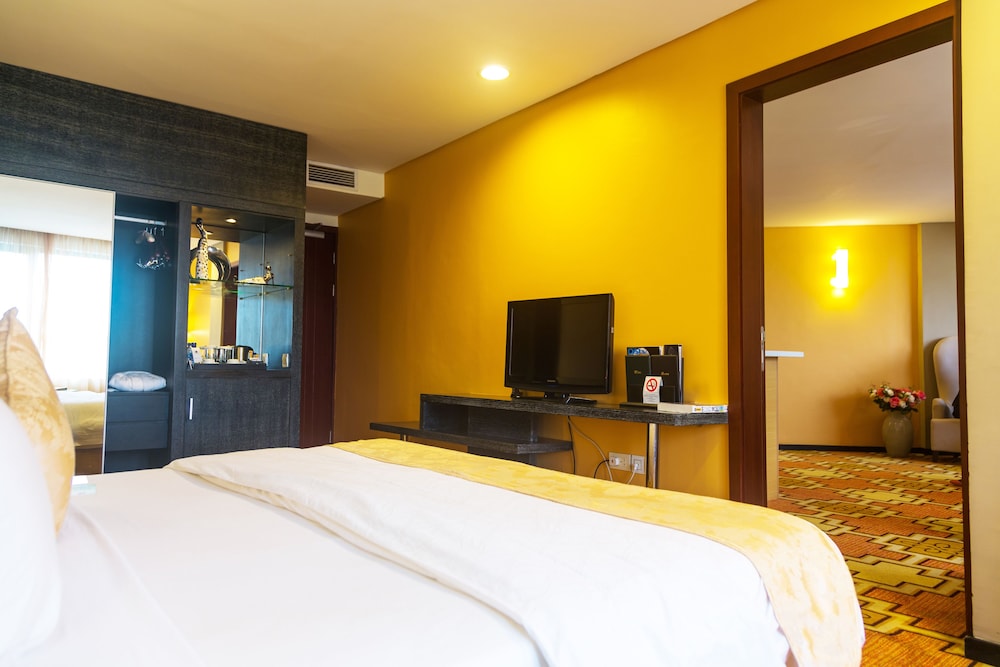 Best Western Premier Accra Airport Hotel 6/36