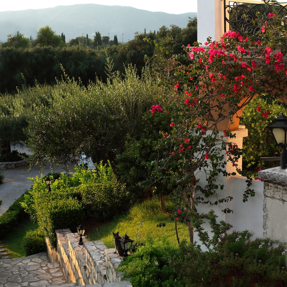 Nefeli Hotel Corfu 40/59