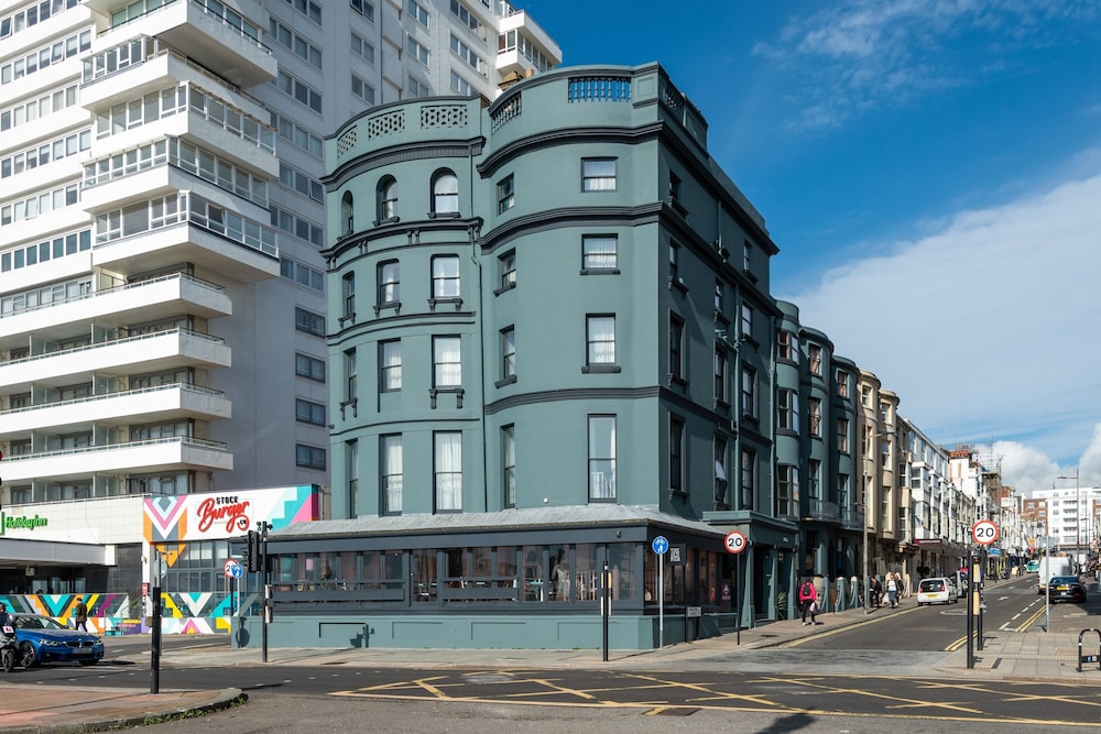 West Beach Hotel 42/49