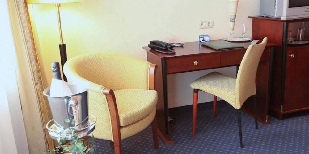 Hotel Prasident 37/41