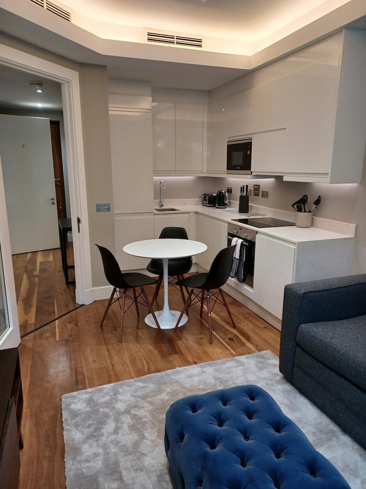 Grays Inn by Aeria Apartments 26/41