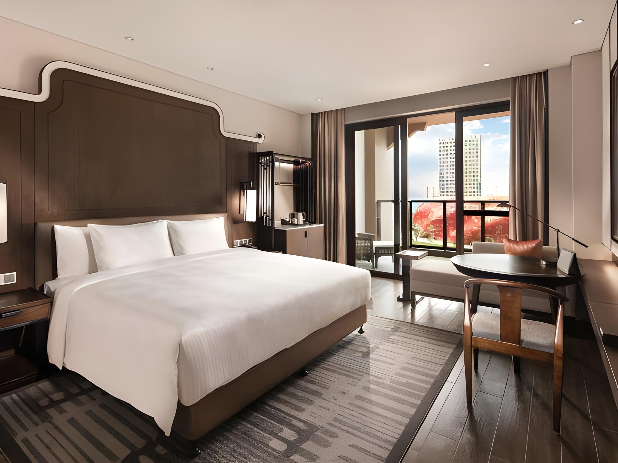 Deluxe, Double Bed, Lake View