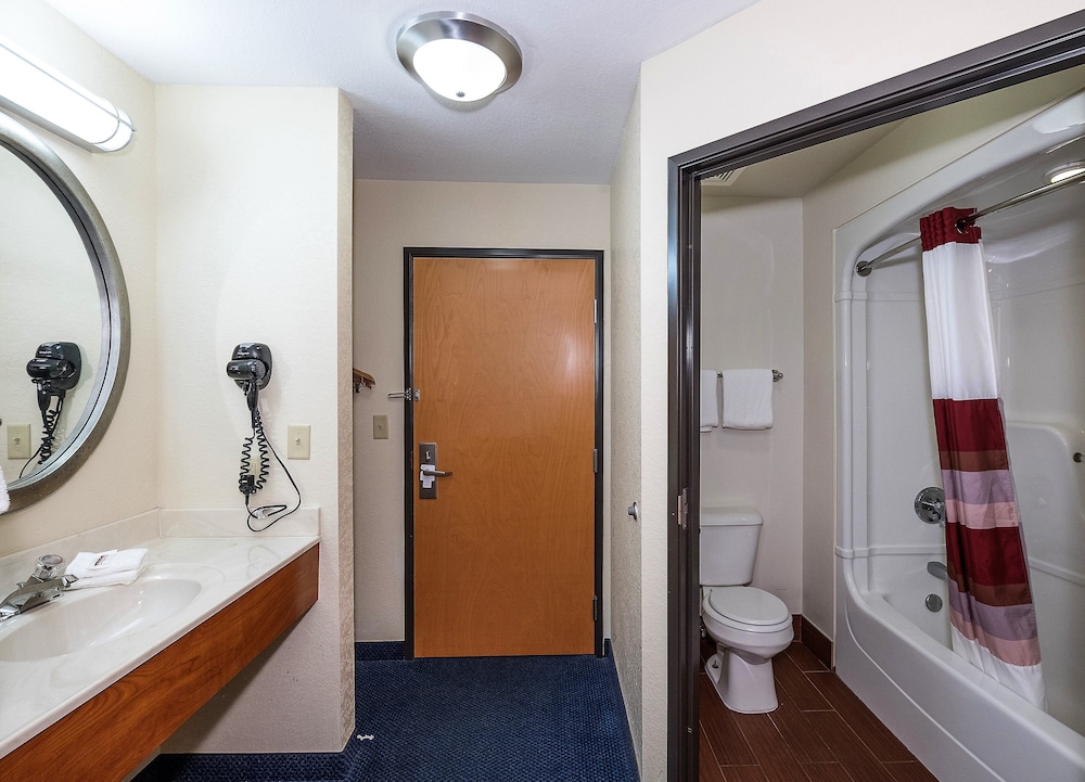 Red Roof Inn Jackson, OH 7/23
