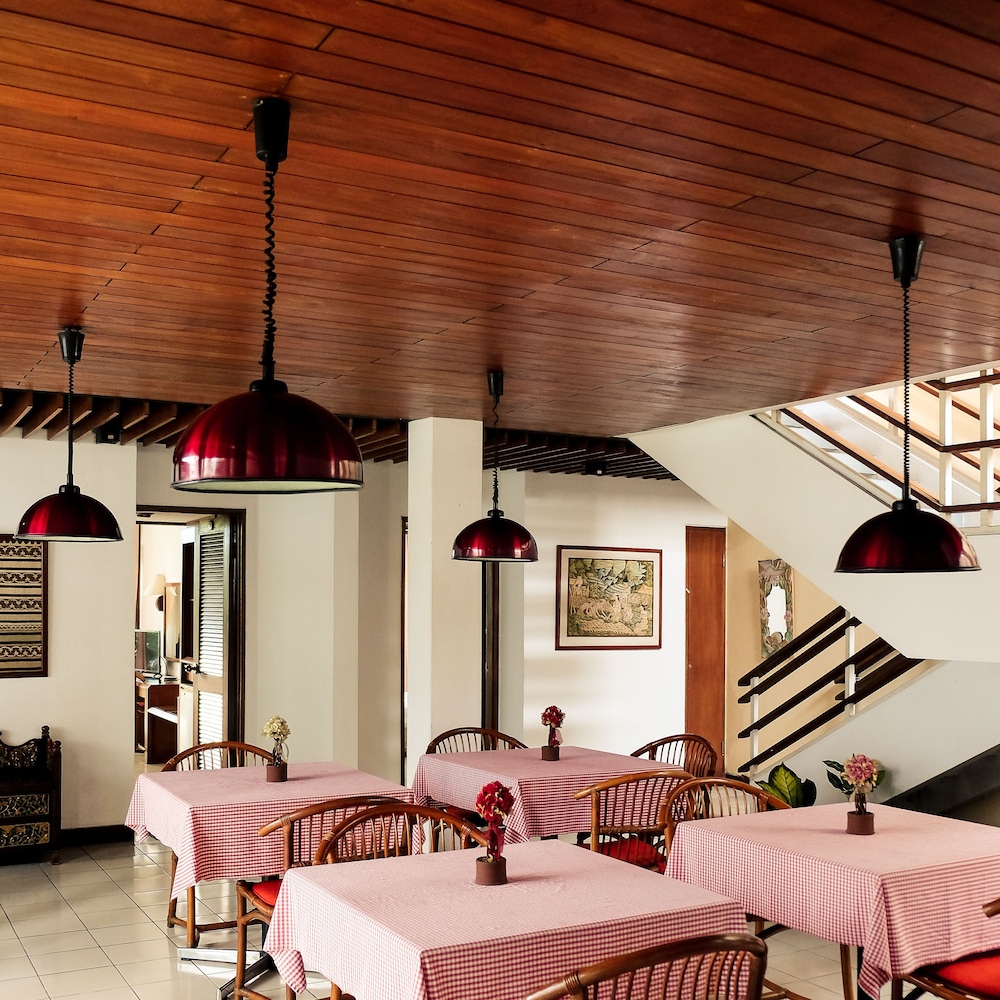 Hotel Bumi Asih 37/64
