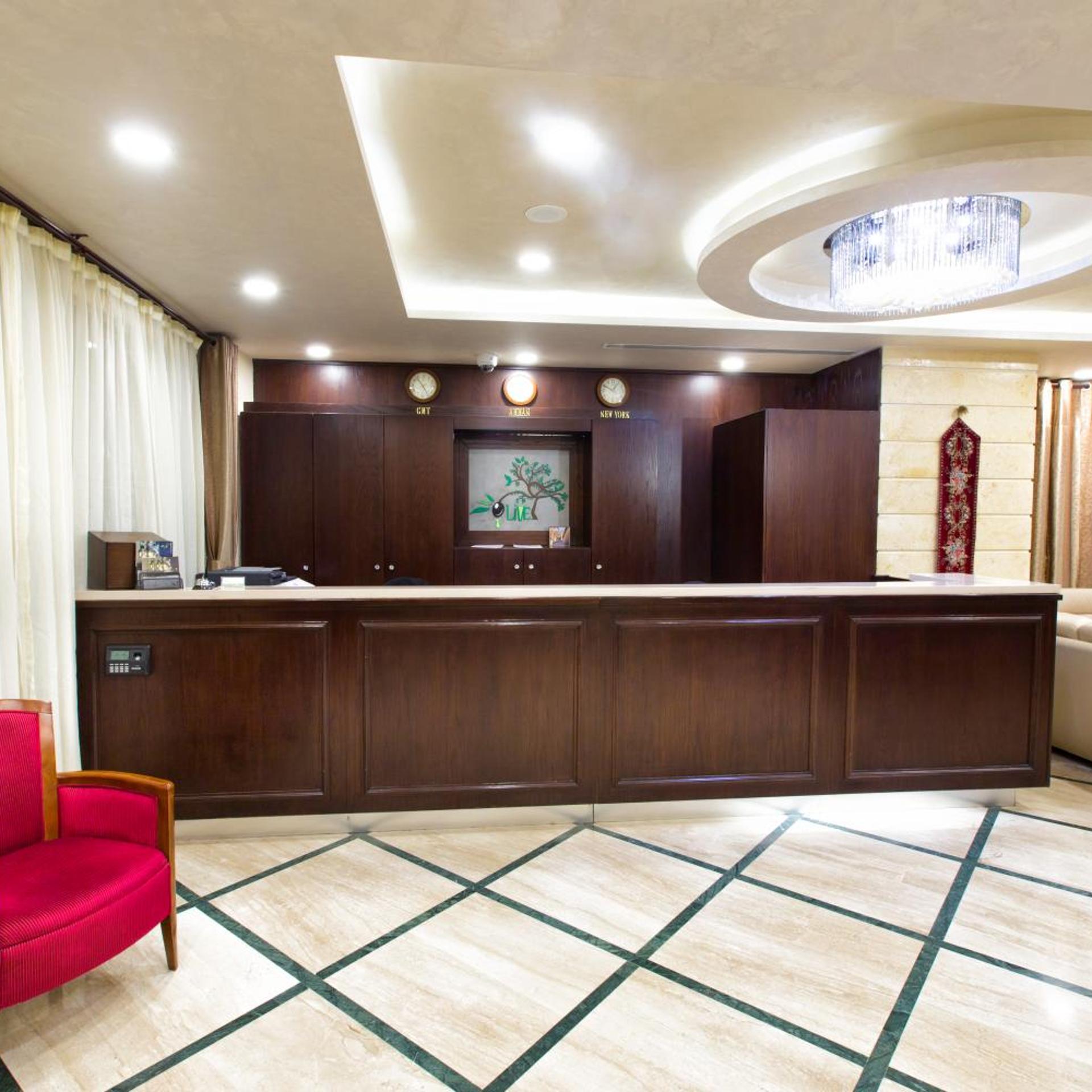 Olive Hotel 4/58