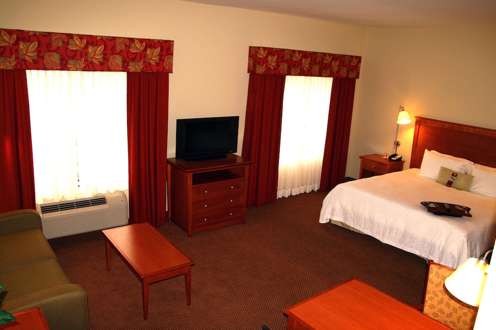 Hampton Inn Clinton, OK 12/34