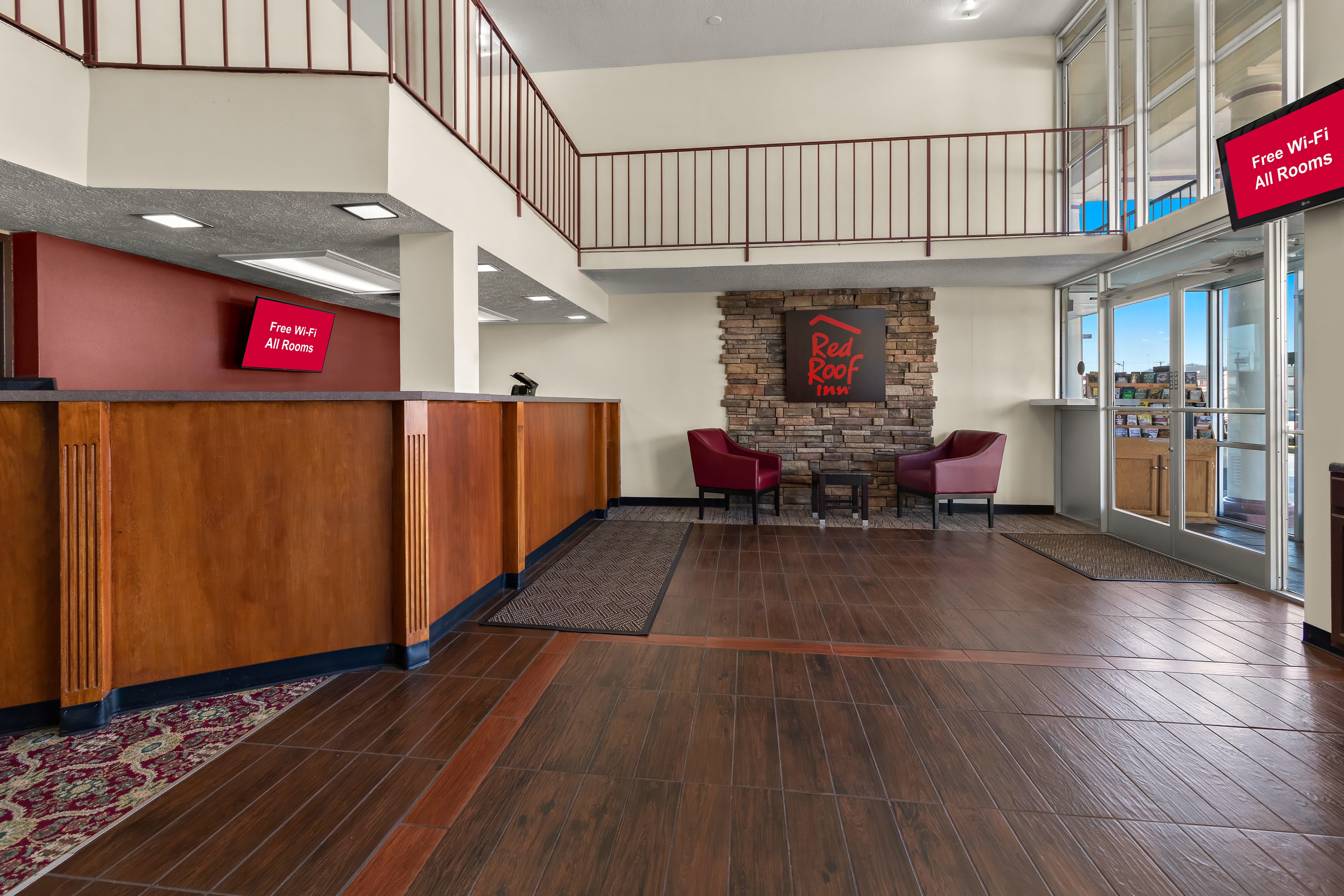 Red Roof Inn & Suites Cave City 7/18
