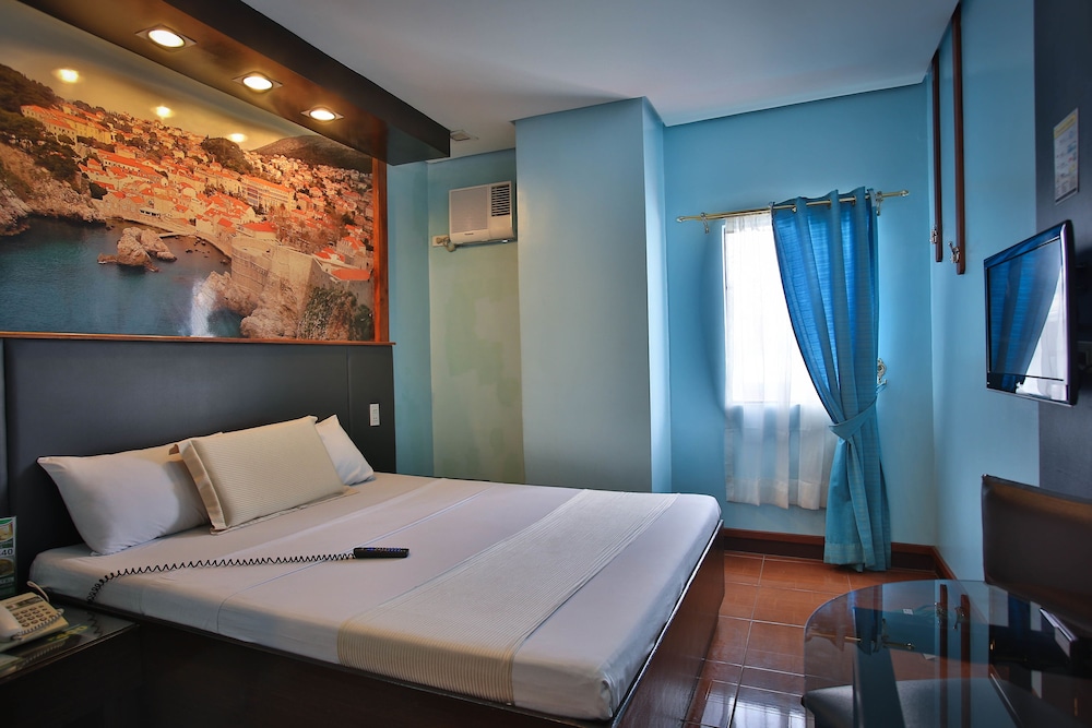 Eurotel Las Pinas 26/65