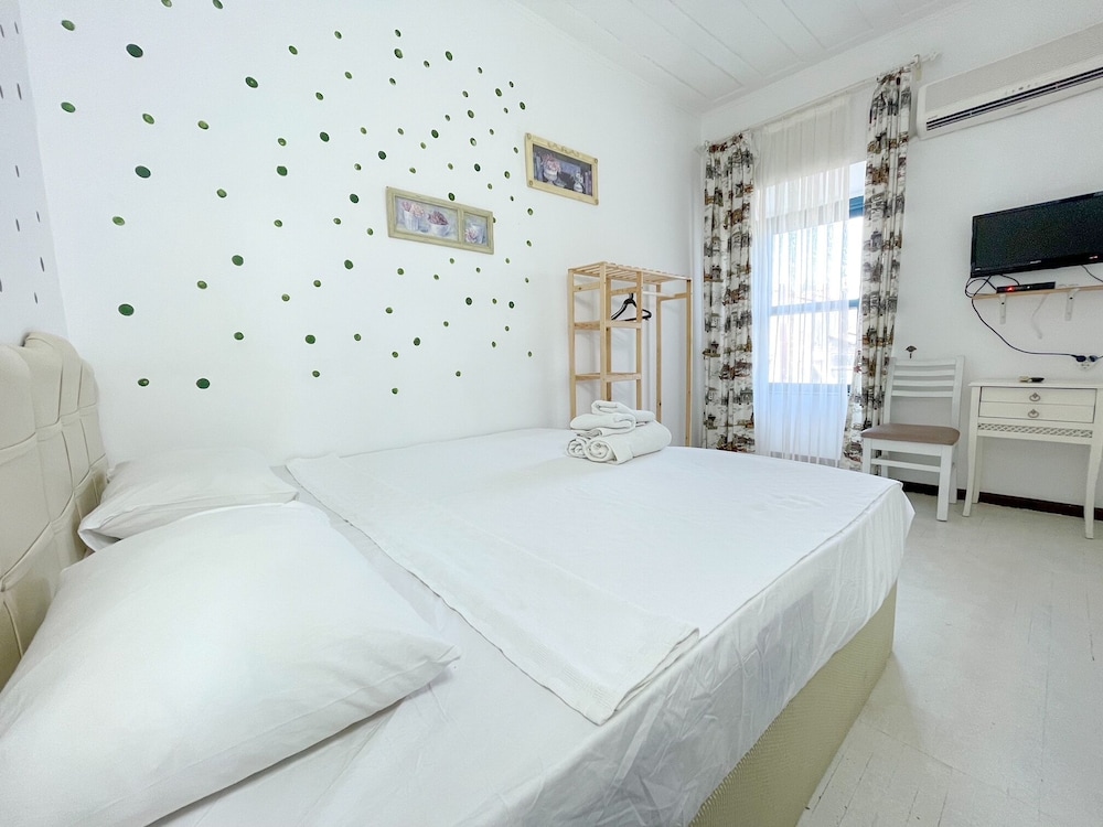Merlara Otel Alacati 7/21