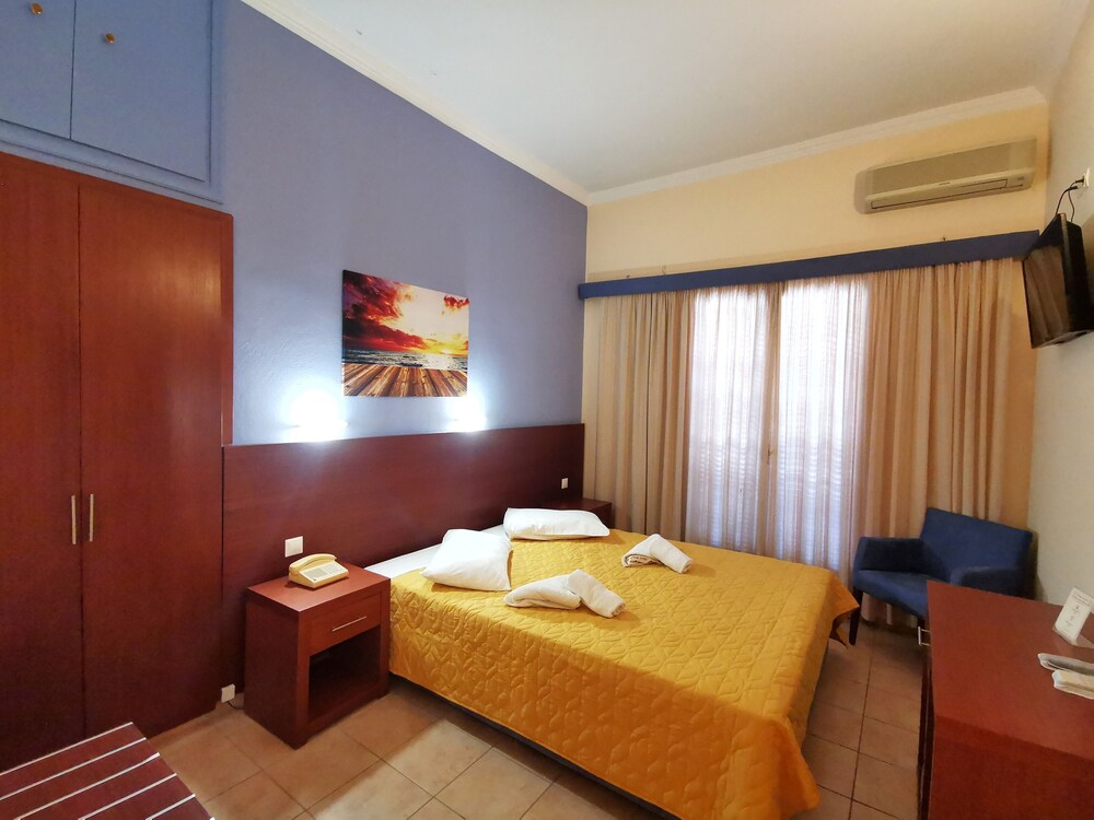 Possidon Hotel 6/50