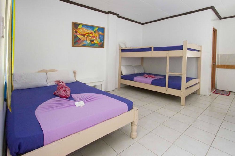 SEMI ROOM, FAMILY
