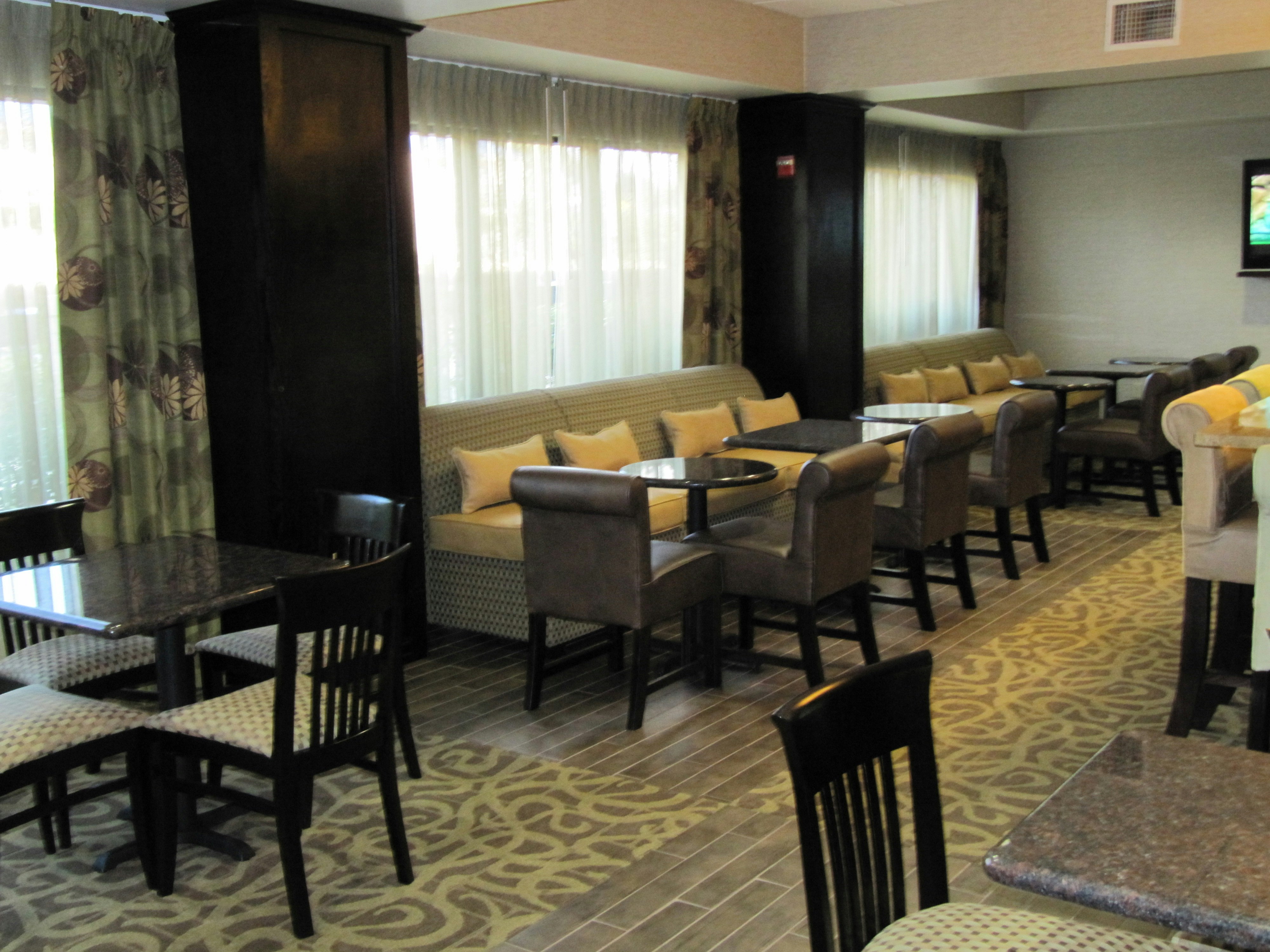 Hampton Inn Lindale/Tyler 19/30