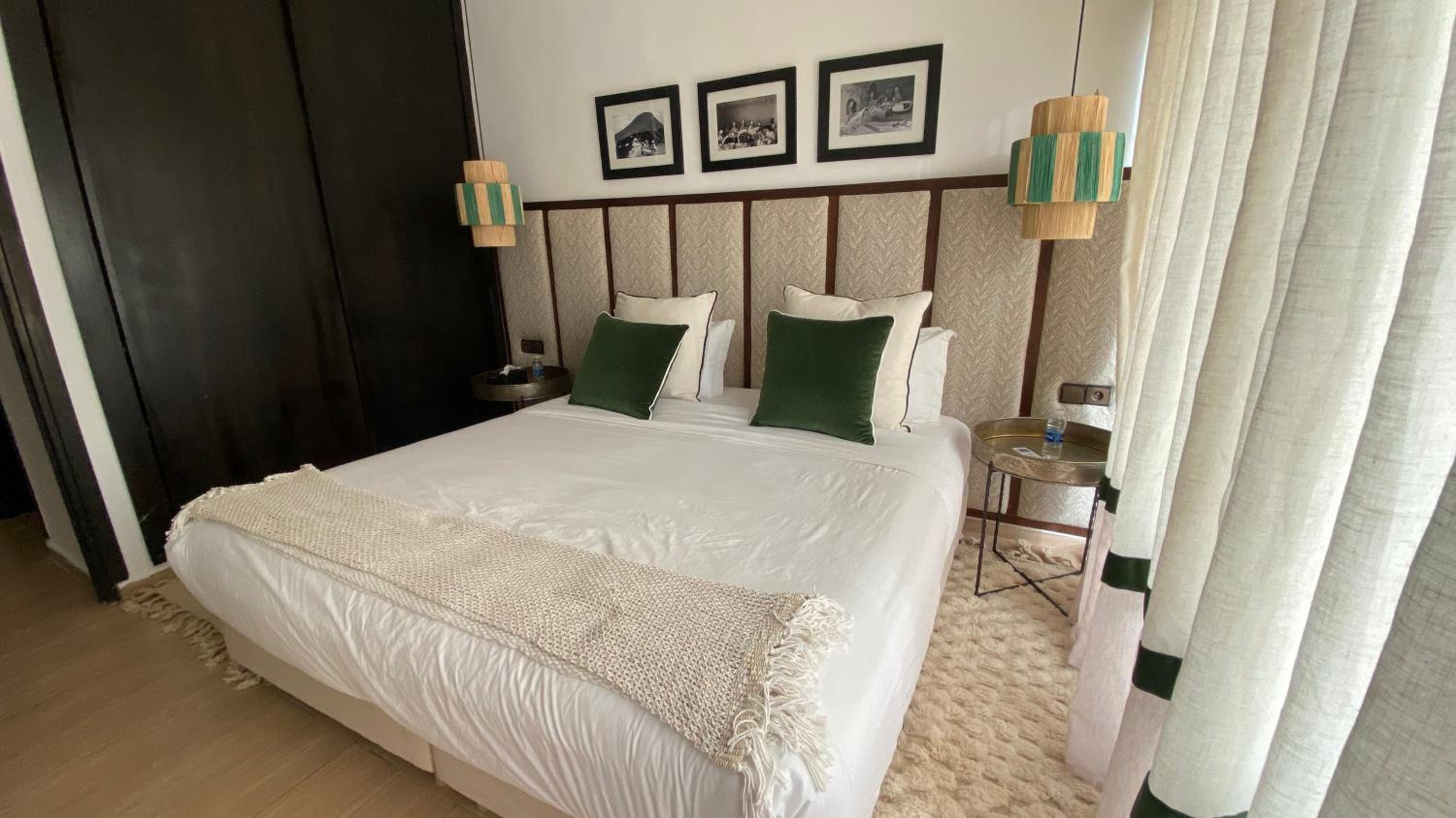 Deluxe, Villa
