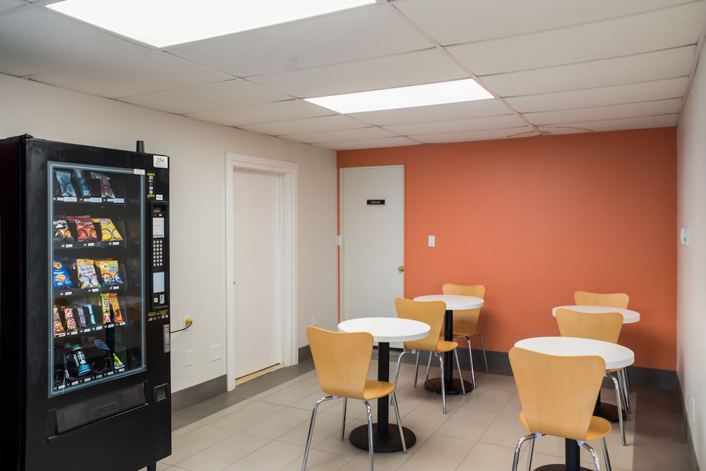 Motel6 Fort St John BC 20/31