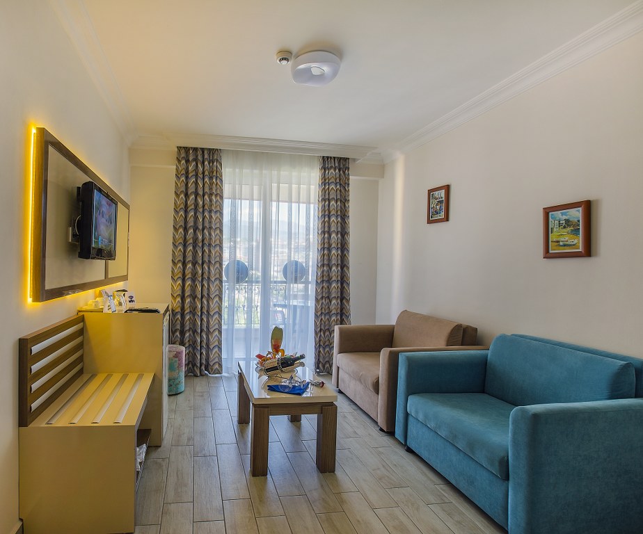 Club Big Blue Suite Hotel 30/50