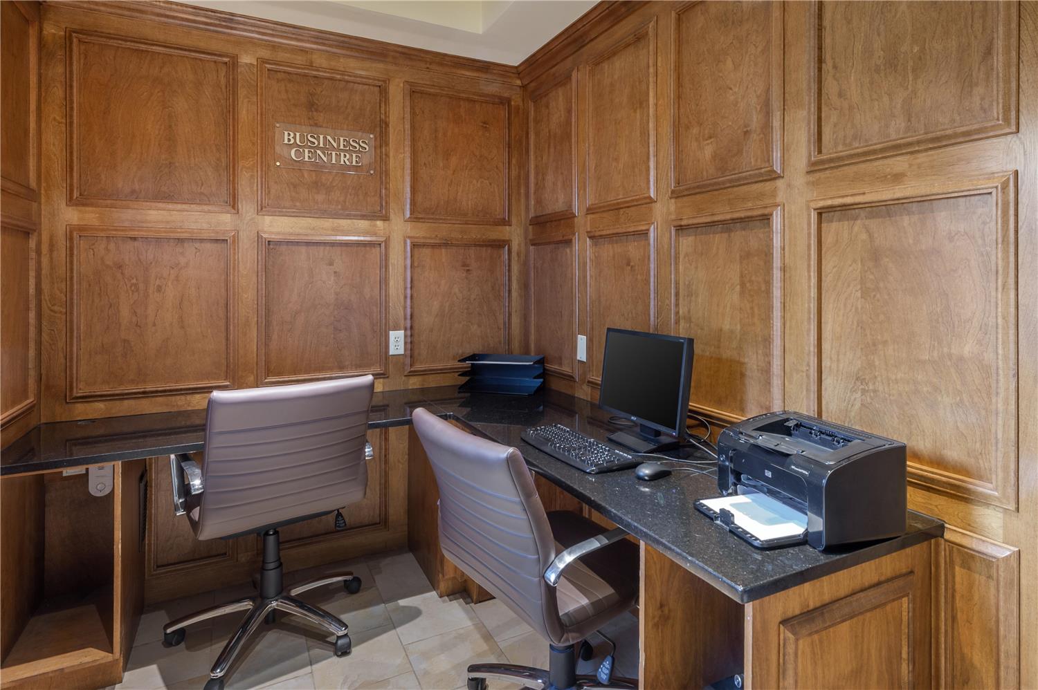 Best Western Parkway Inn Conference Centre 46/49