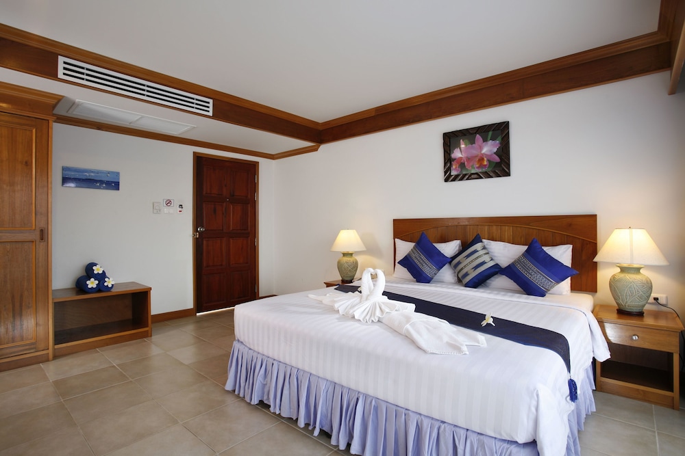 Jiraporn Hill Resort Patong Phuket 23/59