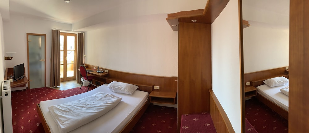 Hotel Erlenbacherhof 17/38