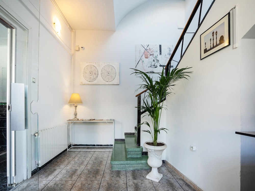 Hostal El Patio de la Luna by Vivere Stays 4/45
