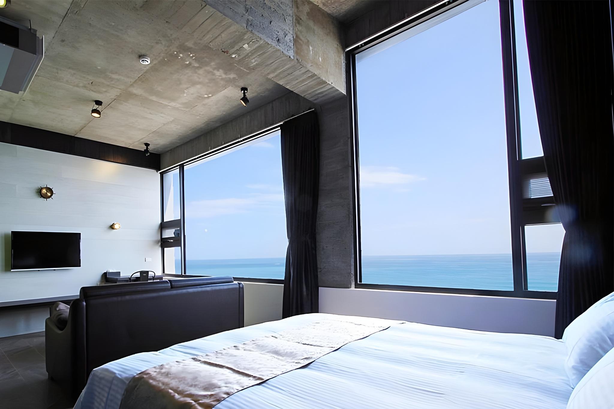 Ocean, Premier, Suite, Queen Bed