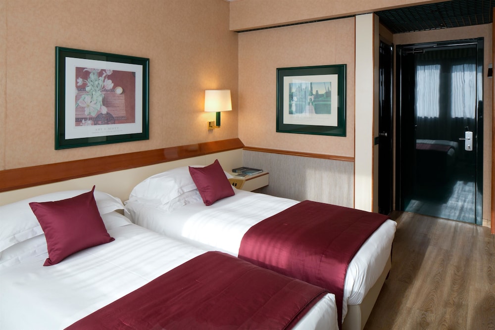 Starhotels President 28/63