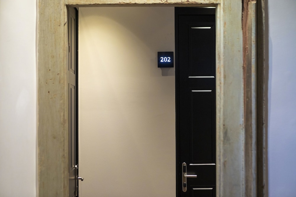 Noma Hotel 25/50