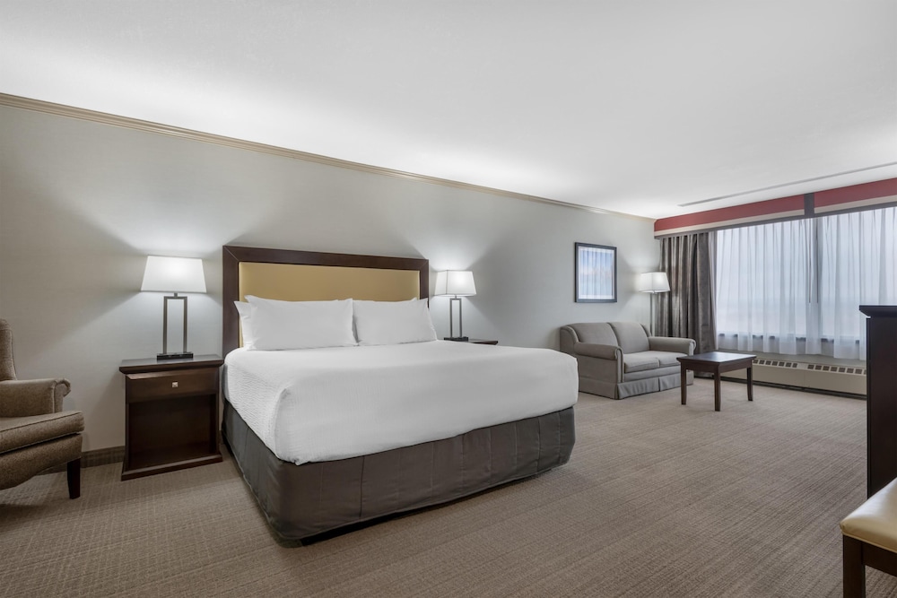 Standard, King Bed, Jetted Tub