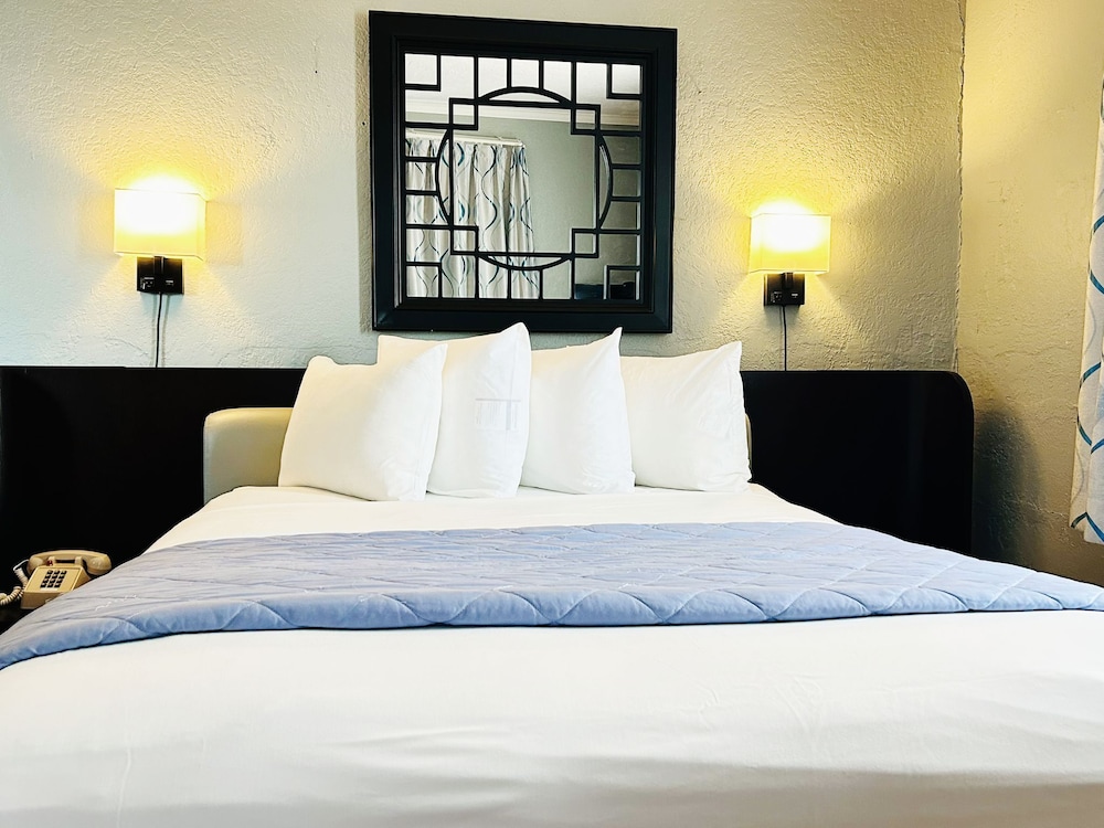 Ponce De Leon Hotel 23/50