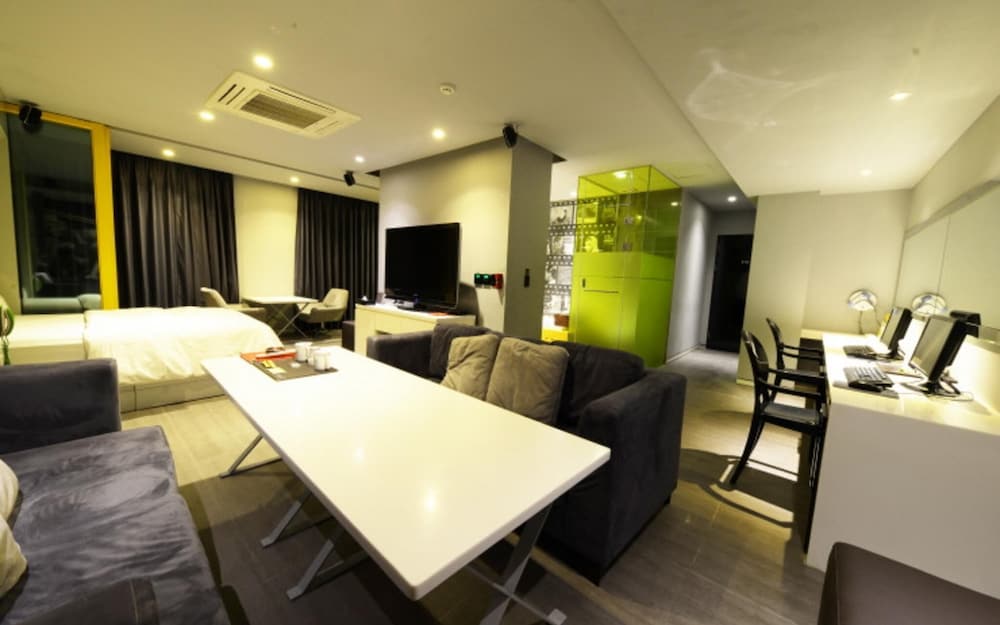 Life Style S Hotel 25/27