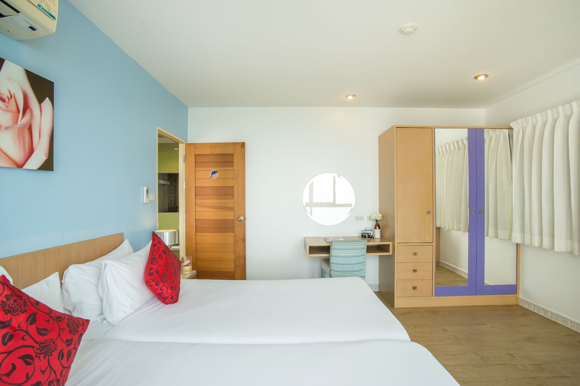 2 BEDROOMS, FAMILY SUITE