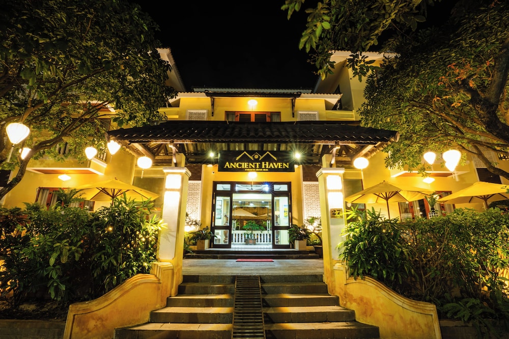 Le Pavillon Villa 5/50