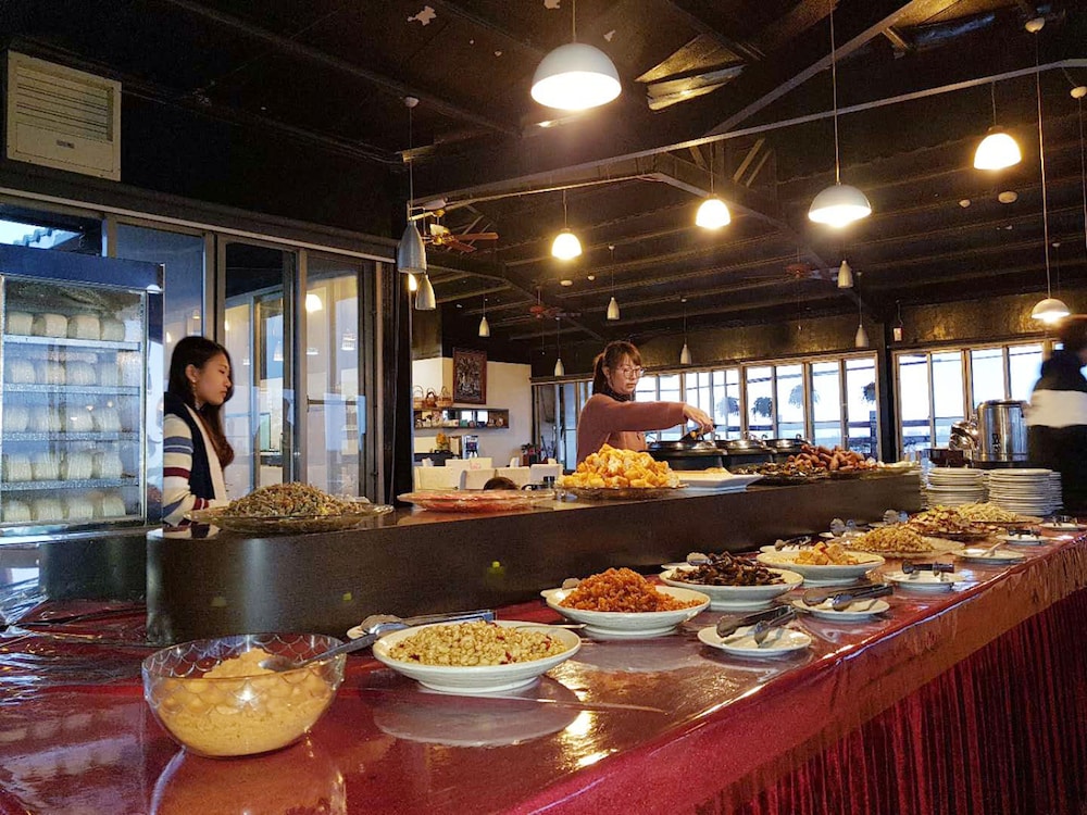 Chang Hong Villa Hotel 11/69