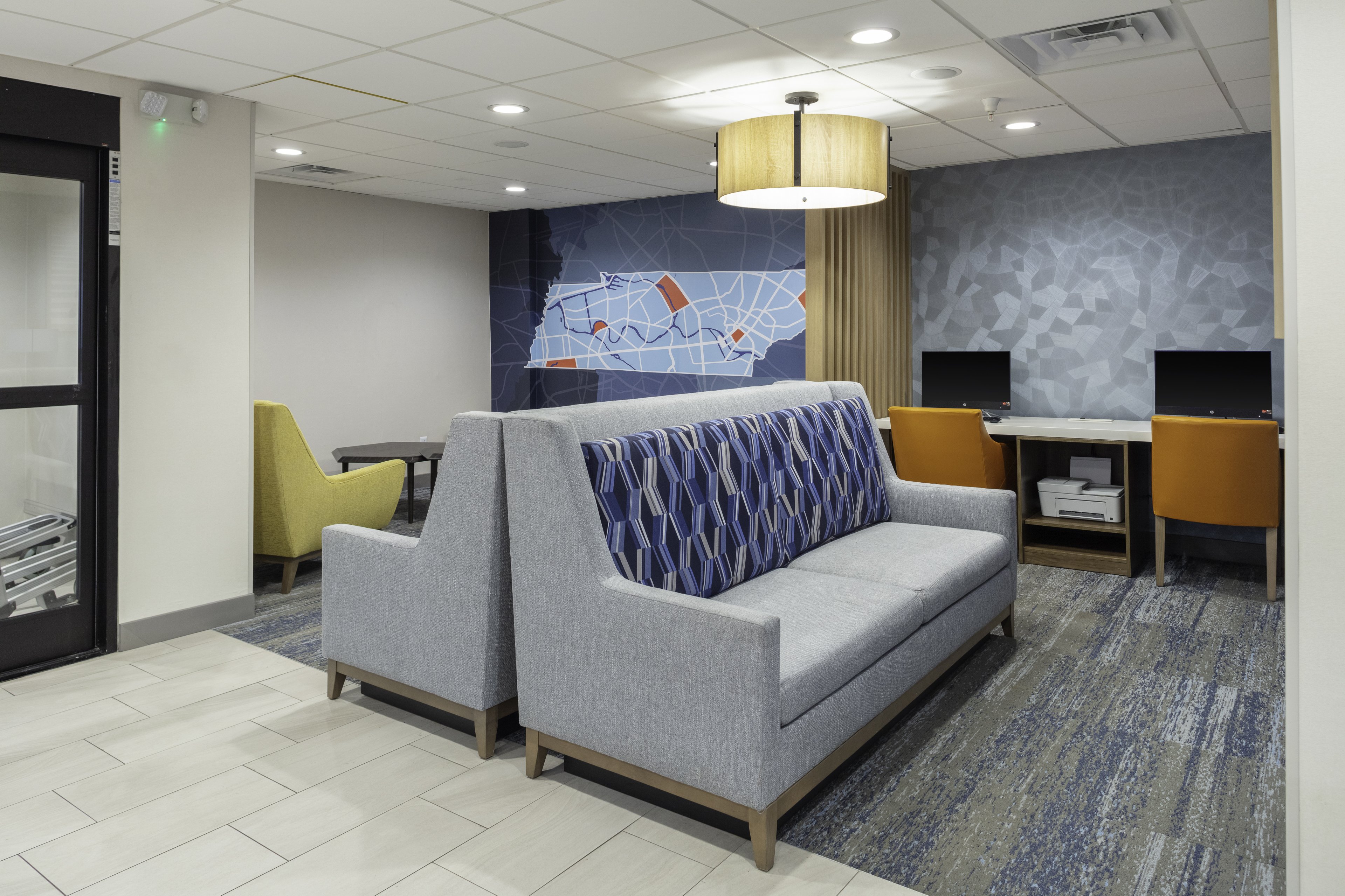 Holiday Inn Express And Suites Kimball 30/50